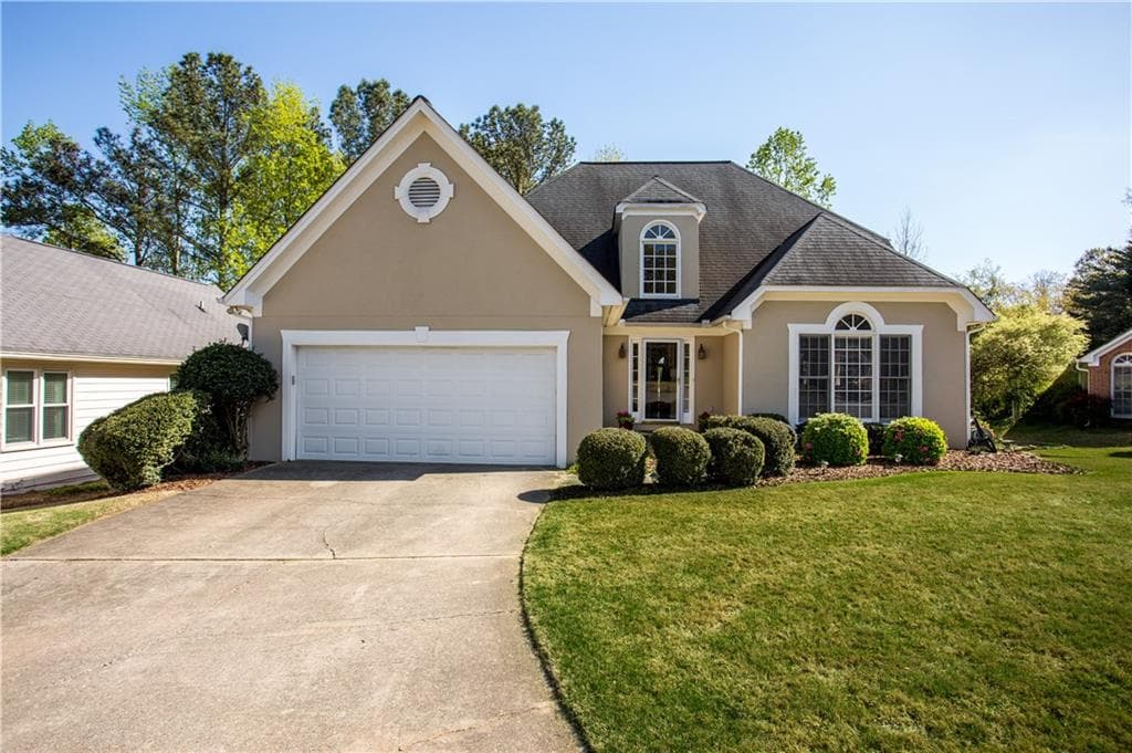 1955 Glen Eves Drive, Roswell, GA 30076 — most recent listing photo