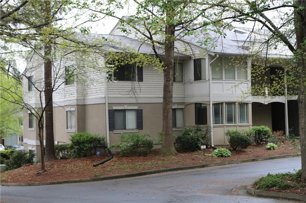 1 bedroom, 730 sq ft condominium sold at 2007 Wingate Way 2207, Atlanta, GA 30350