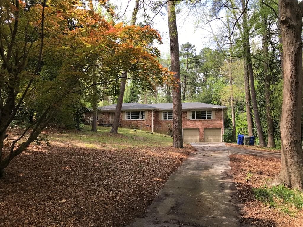 3 bedroom, 2,122 sq ft single family residence sold at 1054 Ferncliff Road, Atlanta, GA 30324