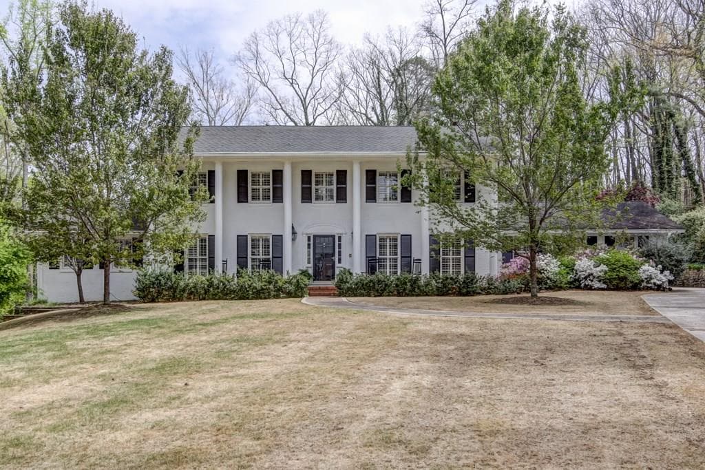 390 Riverhill Drive, Sandy Springs, GA 30328 — most recent listing photo