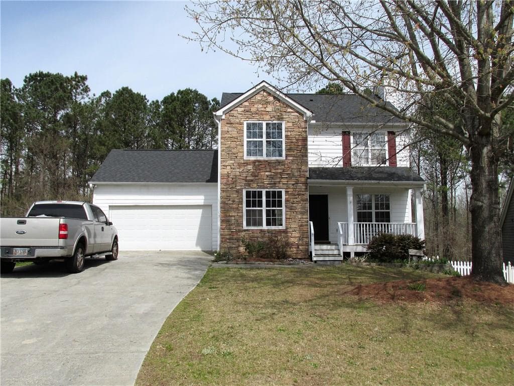 4 bedroom, 1,769 sq ft single family residence sold at 975 Riverside Walk Crossing, Sugar Hill, GA 30518