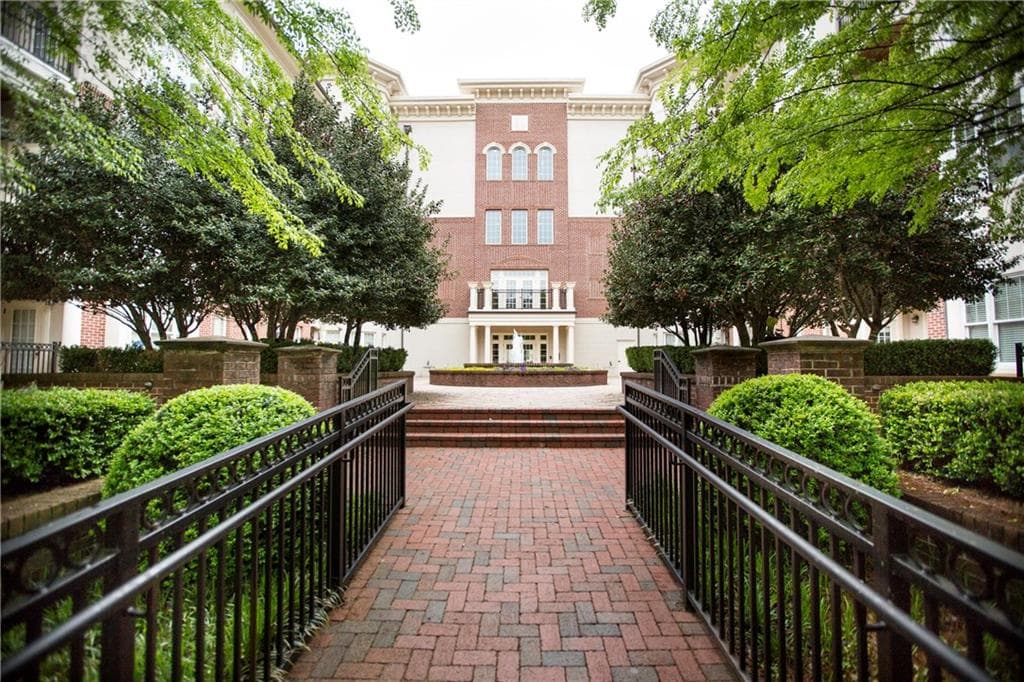 3635 E Paces Circle 1406, Atlanta, GA 30326 — most recent listing photo