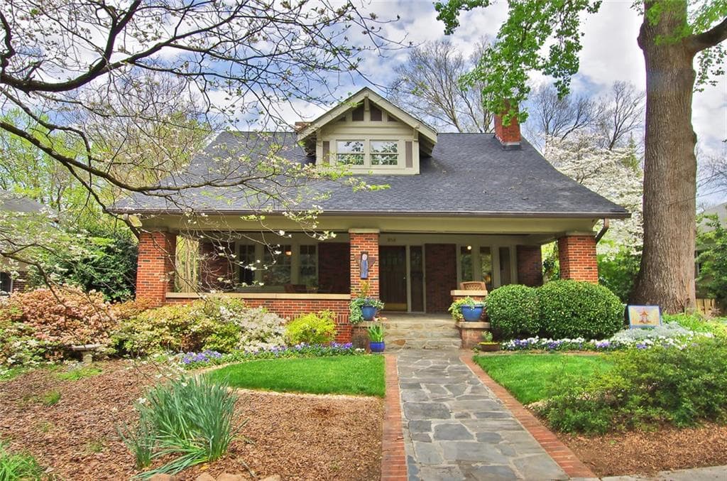 4 bedroom, 2,704 sq ft single family residence sold at 914 Adair Avenue, Atlanta, GA 30306