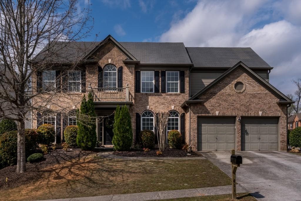 4 bedroom, 2,814 sq ft single family residence sold at 411 Pinoak Drive, Woodstock, GA 30188