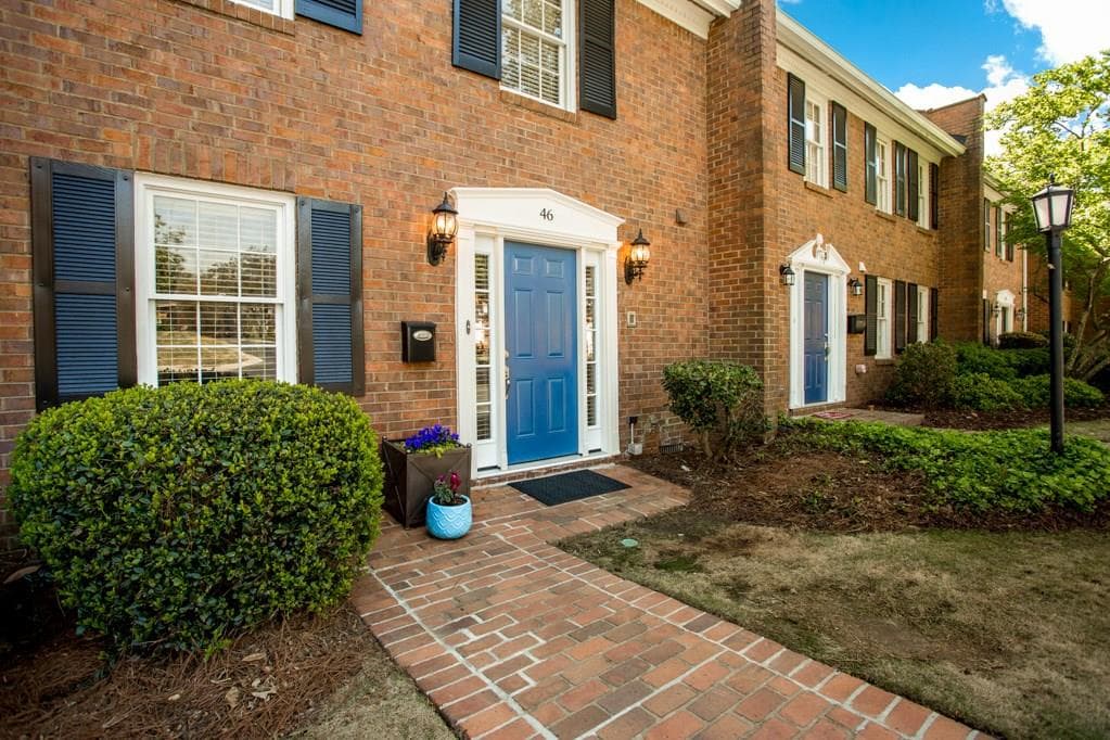 3 bedroom, 1,944 sq ft townhouse sold at 4620 Wieuca Road 46, Atlanta, GA 30342