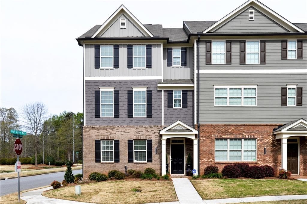3922 High Dove Way, Smyrna, GA 30082 — most recent listing photo