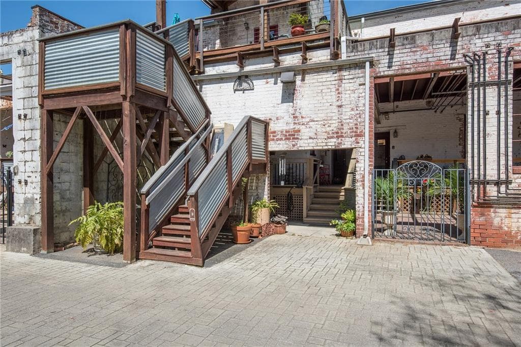 585 White Circle 17, Athens, GA 30605 — most recent listing photo