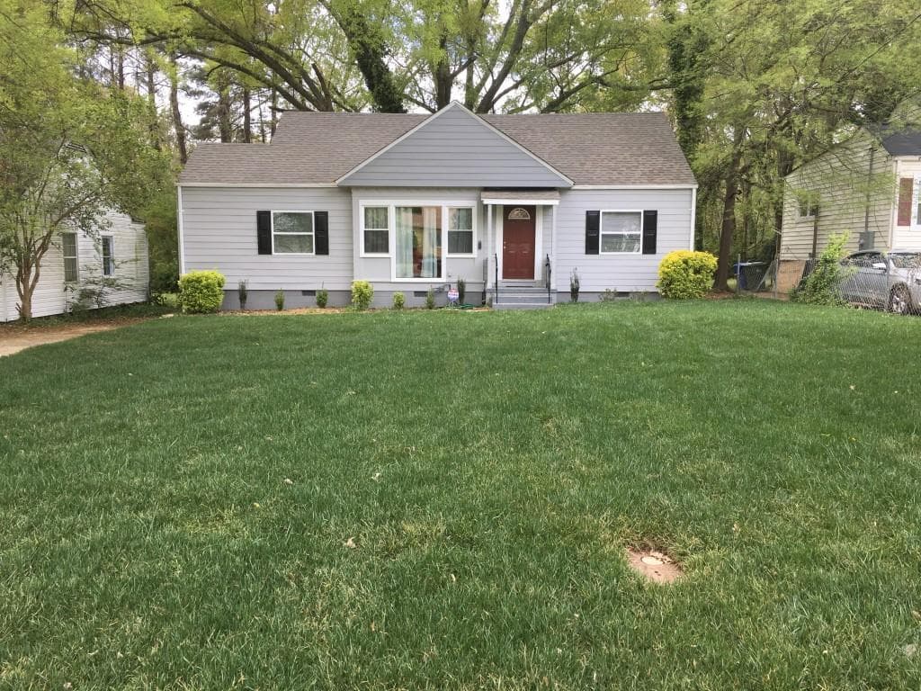 3 bedroom, 1,325 sq ft single family residence sold at 1887 Sylvan Ridge, Atlanta, GA 30310