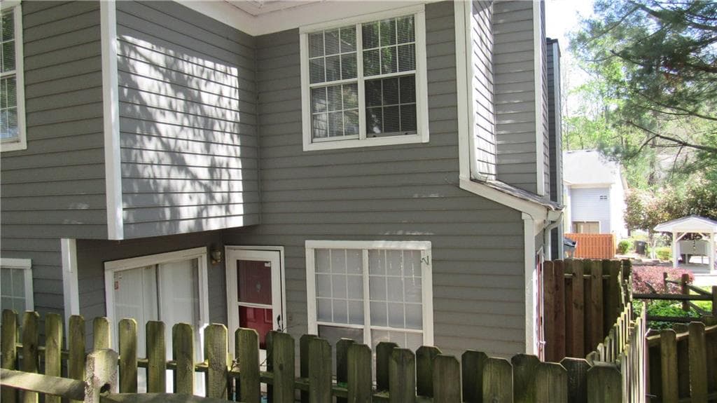 2 bedroom, 1,174 sq ft condominium sold at 1037 Dover Way, Norcross, GA 30093