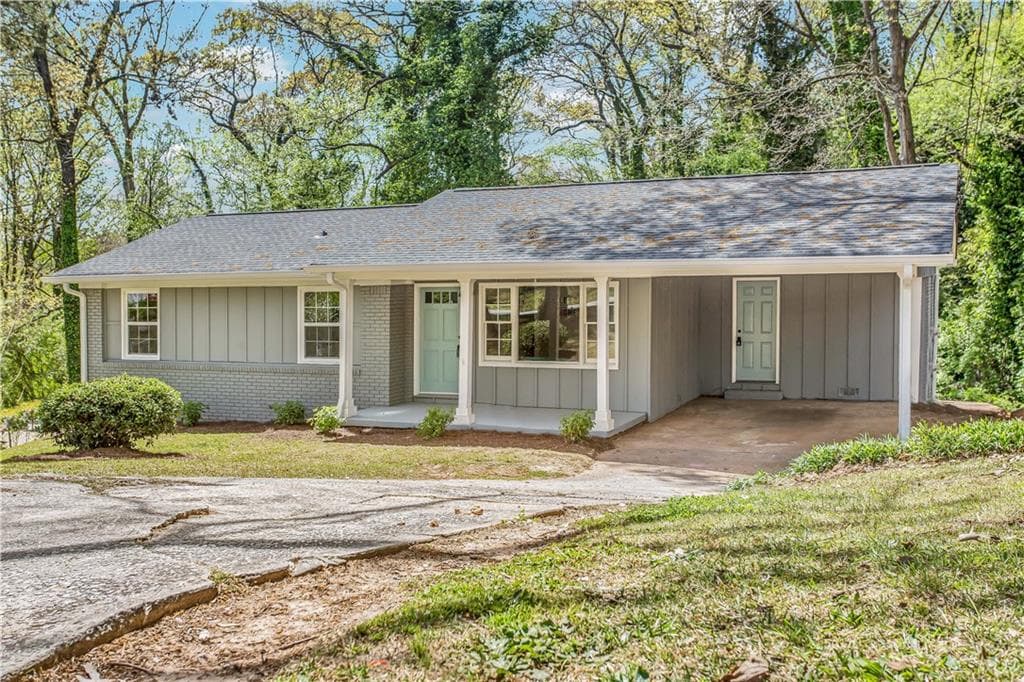 3 bedroom single family residence sold at 2553 Crestdale Circle, Atlanta, GA 30316