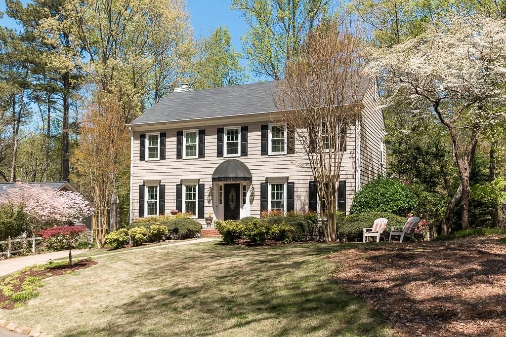 4 bedroom, 2,750 sq ft single family residence sold at 455 Sassafras Lane, Roswell, GA 30076