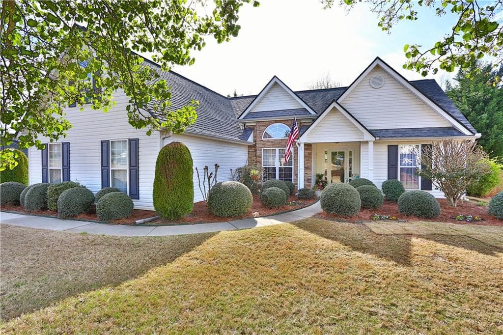 6229 Wilmington Way, Flowery Branch, GA 30542 — most recent listing photo