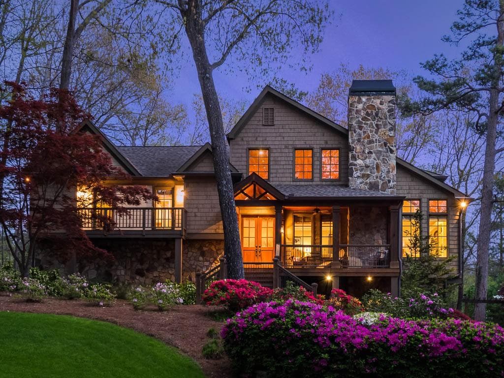 4895 High Point Road, Sandy Springs, GA 30342 — most recent listing photo