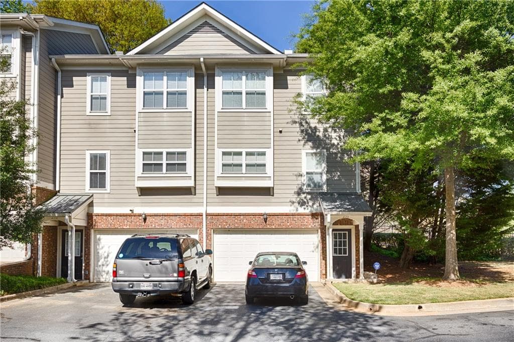 2 bedroom, 1,172 sq ft townhouse sold at 230 Carlyle Park Drive, Atlanta, GA 30307