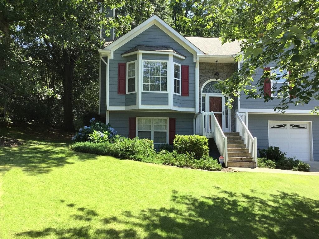 1325 Smoke Hill Drive, Hoschton, GA 30548 — most recent listing photo