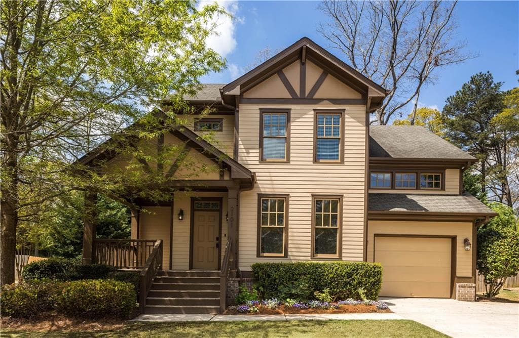 3 bedroom, 1,832 sq ft single family residence sold at 2101 Marshalls Lane, Atlanta, GA 30316
