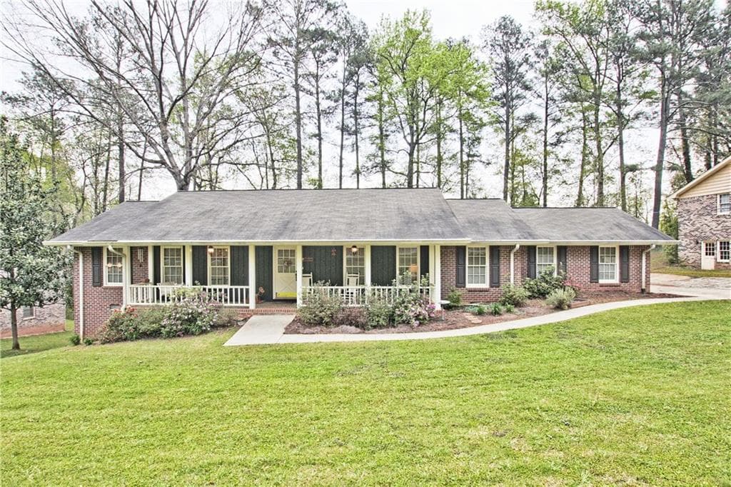 3918 Old Lantern Drive, Lithonia, GA 30038 — most recent listing photo