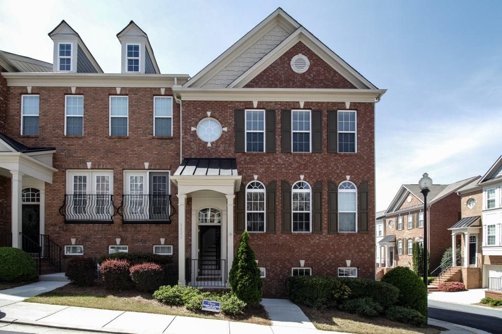 3 bedroom, 2,328 sq ft townhouse sold at 3422 Triview Square, Atlanta, GA 30339