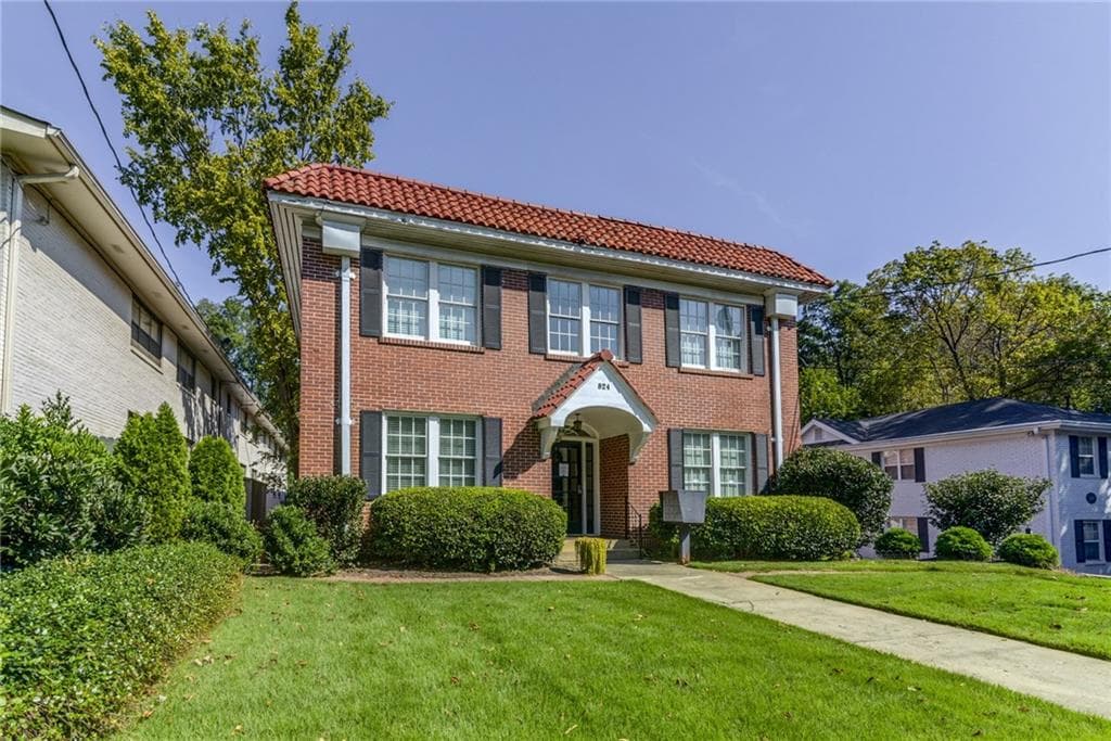 2 bedroom, 886 sq ft condominium sold at 824 Greenwood Avenue 4, Atlanta, GA 30306
