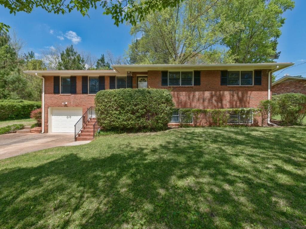 3 bedroom, 1,508 sq ft single family residence sold at 2595 Ben Hill Avenue, Atlanta, GA 30344