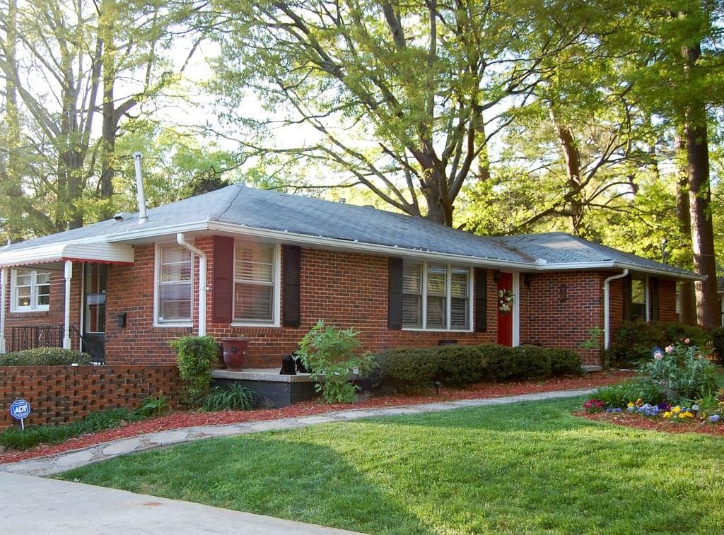 856 VFW Drive, Stone Mountain, GA 30083 — most recent listing photo