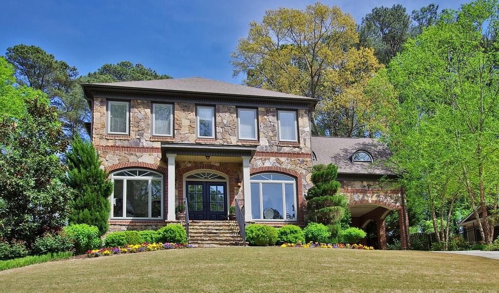 6 bedroom, 5,929 sq ft single family residence sold at 1635 Wildwood Road, Atlanta, GA 30306