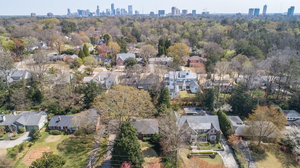 single family residence sold at 3205 Verdun Drive, Atlanta, GA 30305