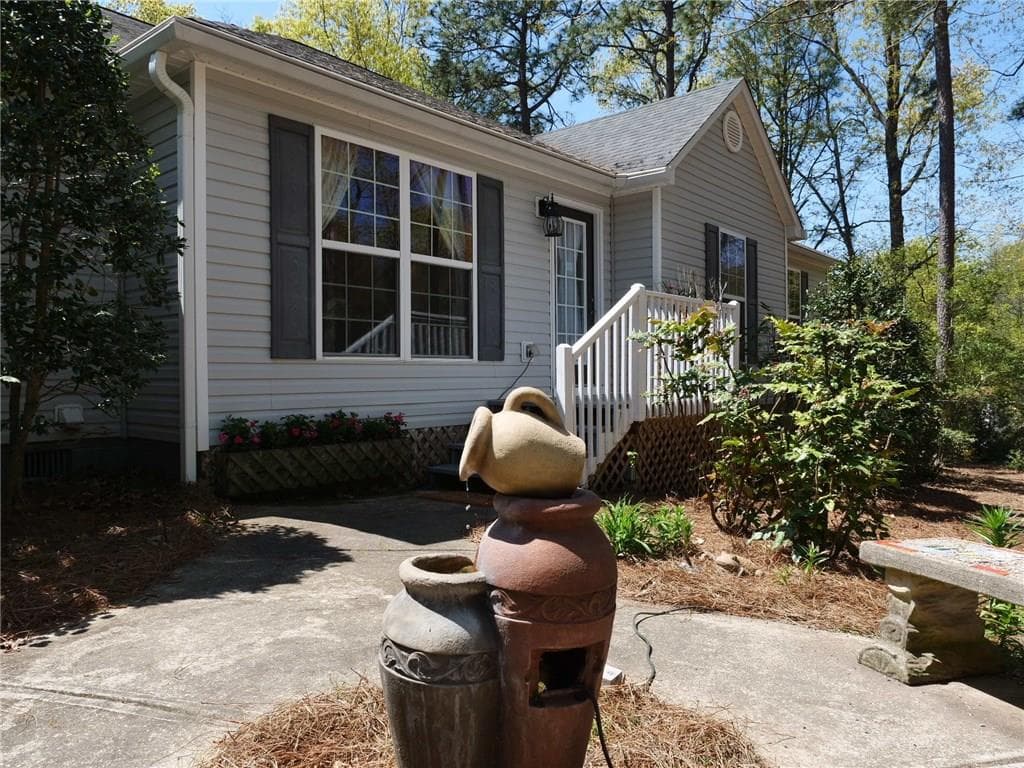 6424 shore Drive, Douglasville, GA 30135 — most recent listing photo