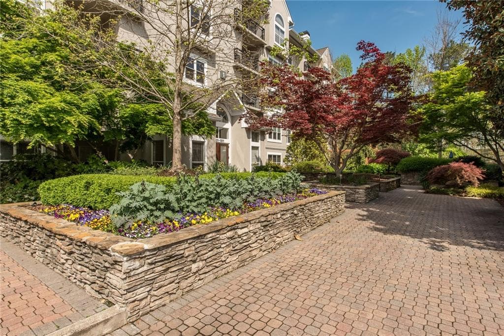 2201 River Green Drive 2201, Atlanta, GA 30327 — most recent listing photo