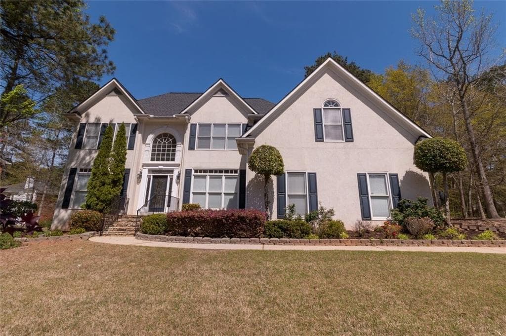 5 bedroom, 4,241 sq ft single family residence sold at 1185 Regency Center Drive, Atlanta, GA 30331