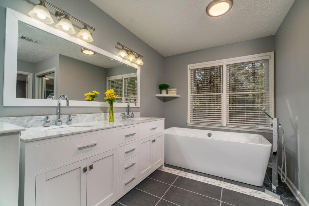 3 bedroom, 1,900 sq ft single family residence sold at 1129 Green Meadow Court, Acworth, GA 30102