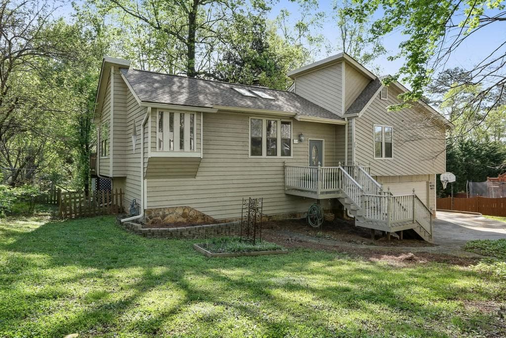 124 MOUNTAIN VIEW Road, Marietta, GA 30064 — most recent listing photo