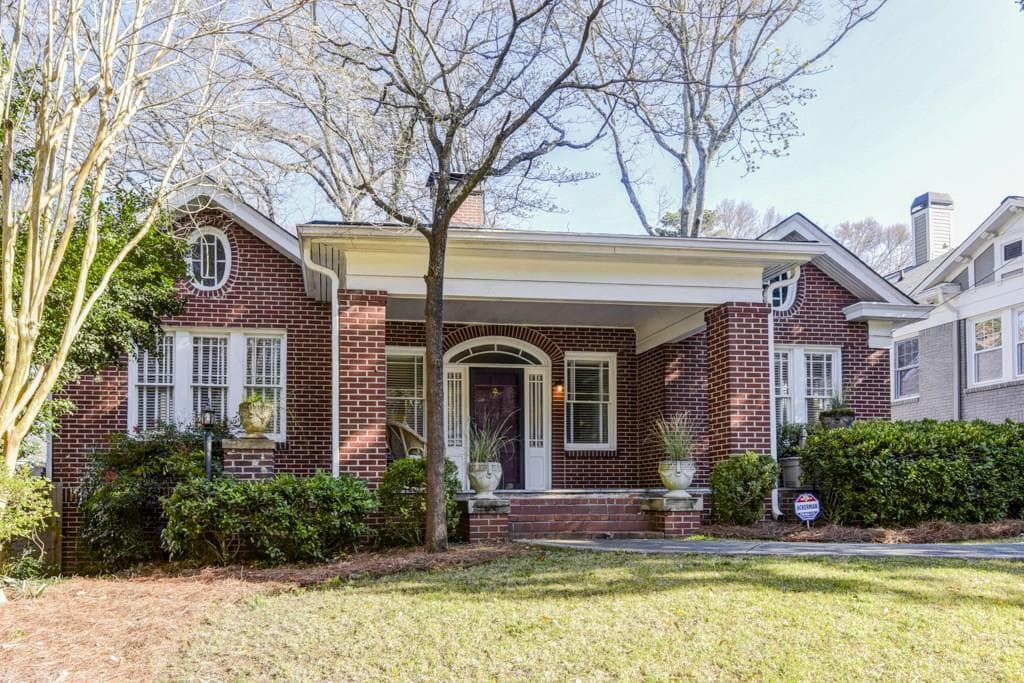 3 bedroom, 2,368 sq ft single family residence sold at 1242 Stillwood Drive, Atlanta, GA 30306