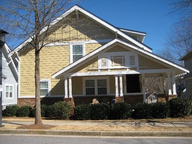 1 bedroom, 1,000 sq ft condominium sold at 490 Barnett Shoals Road 122, Athens, GA 30605