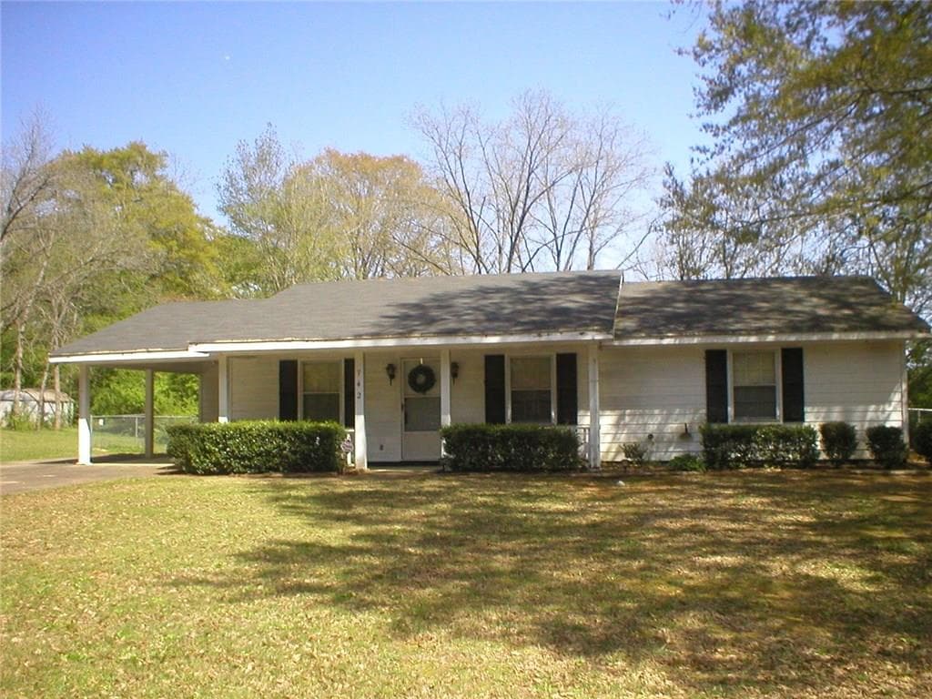 3 bedroom single family residence sold at 742 PARK LAKE Court, Monroe, GA 30656