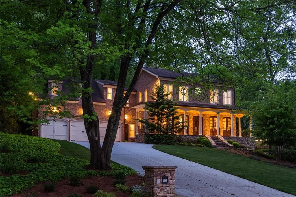 5 bedroom, 4,451 sq ft single family residence sold at 471 Danube Road, Atlanta, GA 30342