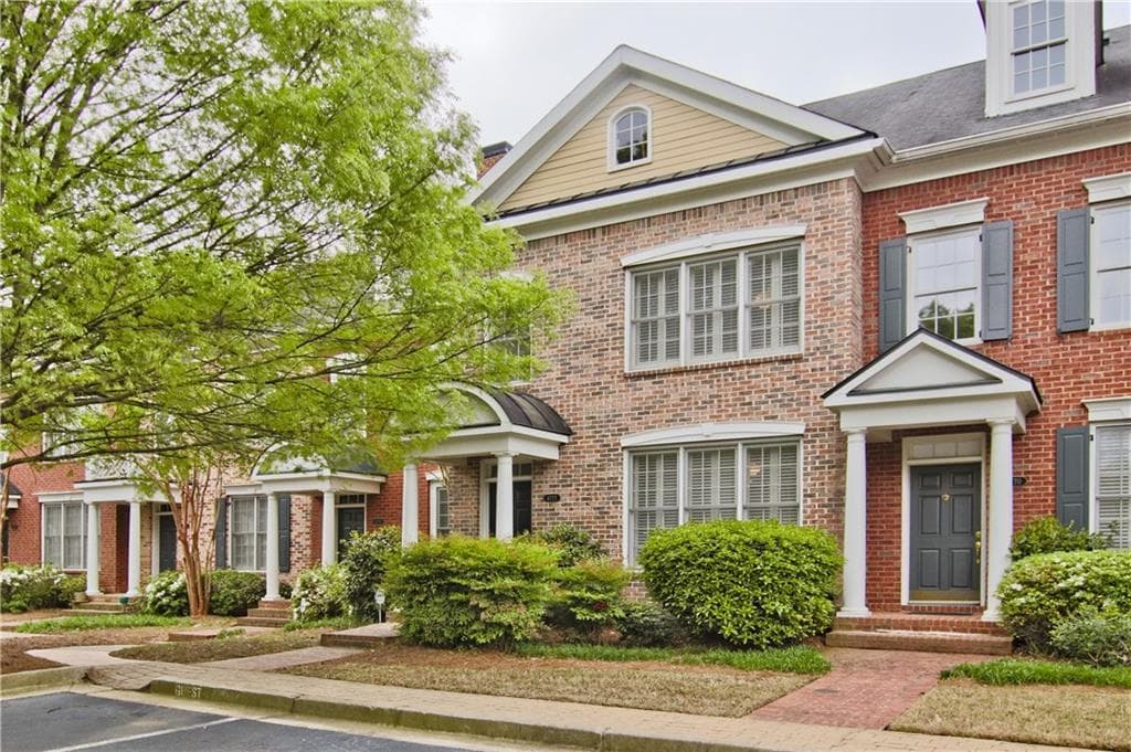 3 bedroom, 2,120 sq ft townhouse sold at 4772 Ivy Ridge Drive, Atlanta, GA 30339