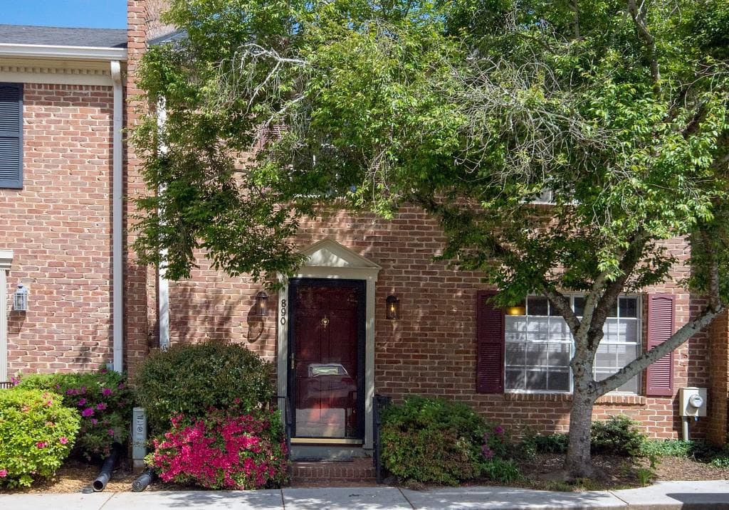 890 E Ponce De Leon Avenue 13, Decatur, GA 30030 — most recent listing photo