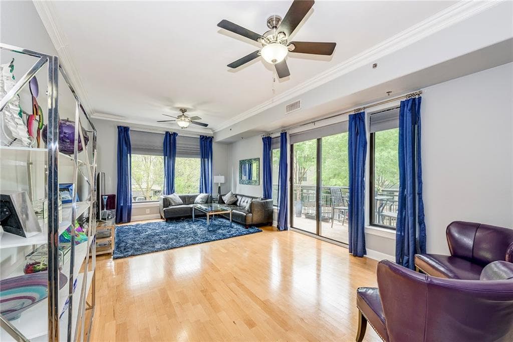 1 bedroom, 1,303 sq ft condominium sold at 3445 Stratford Road 203, Atlanta, GA 30326