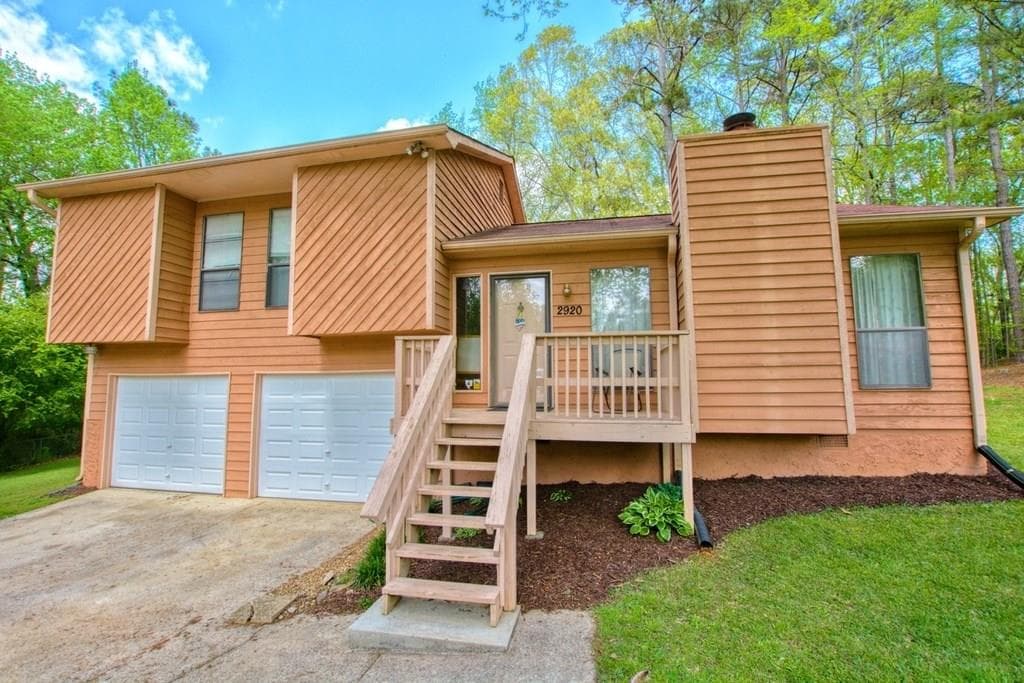 3 bedroom, 1,328 sq ft single family residence sold at 2920 Clearwater Drive, Douglasville, GA 30135