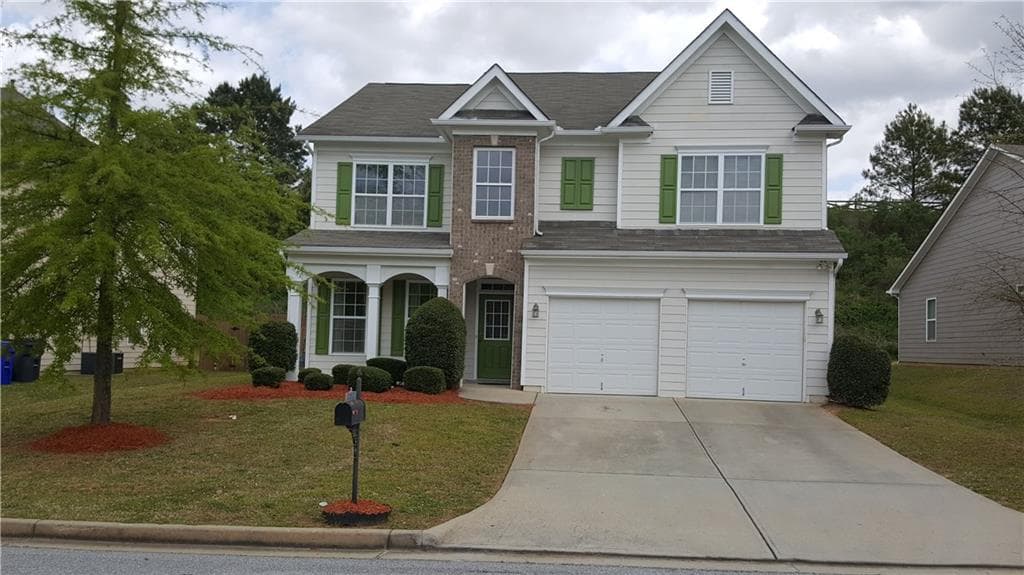 4 bedroom, 2,816 sq ft single family residence sold at 8967 Crestview Circle, Union City, GA 30291