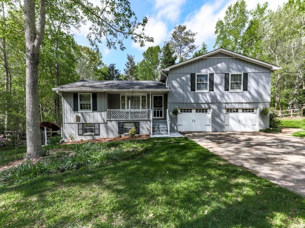 2575 Oak Hill Drive, Marietta, GA 30062 — most recent listing photo