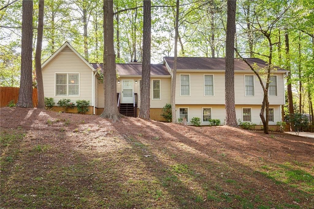 924 Leafwood Court, Marietta, GA 30067 — most recent listing photo