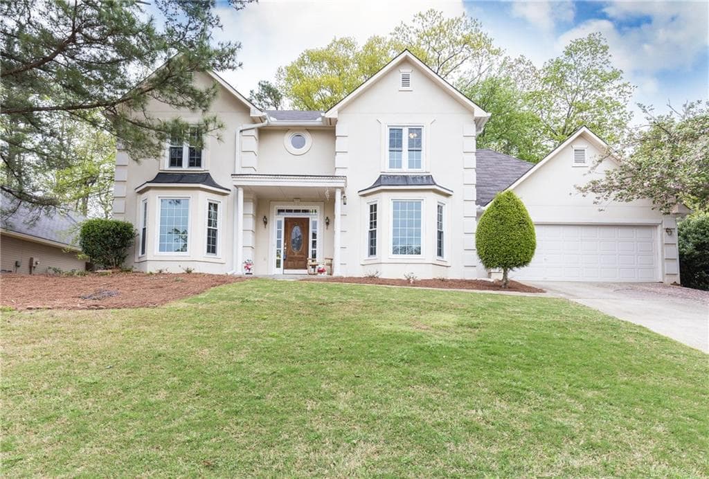 4 bedroom, 2,955 sq ft single family residence sold at 11125 Touraine Court, Johns Creek, GA 30022