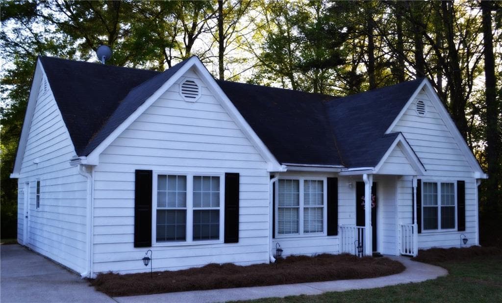 3 bedroom, 1,252 sq ft single family residence sold at 177 Bentley Parkway, Woodstock, GA 30188