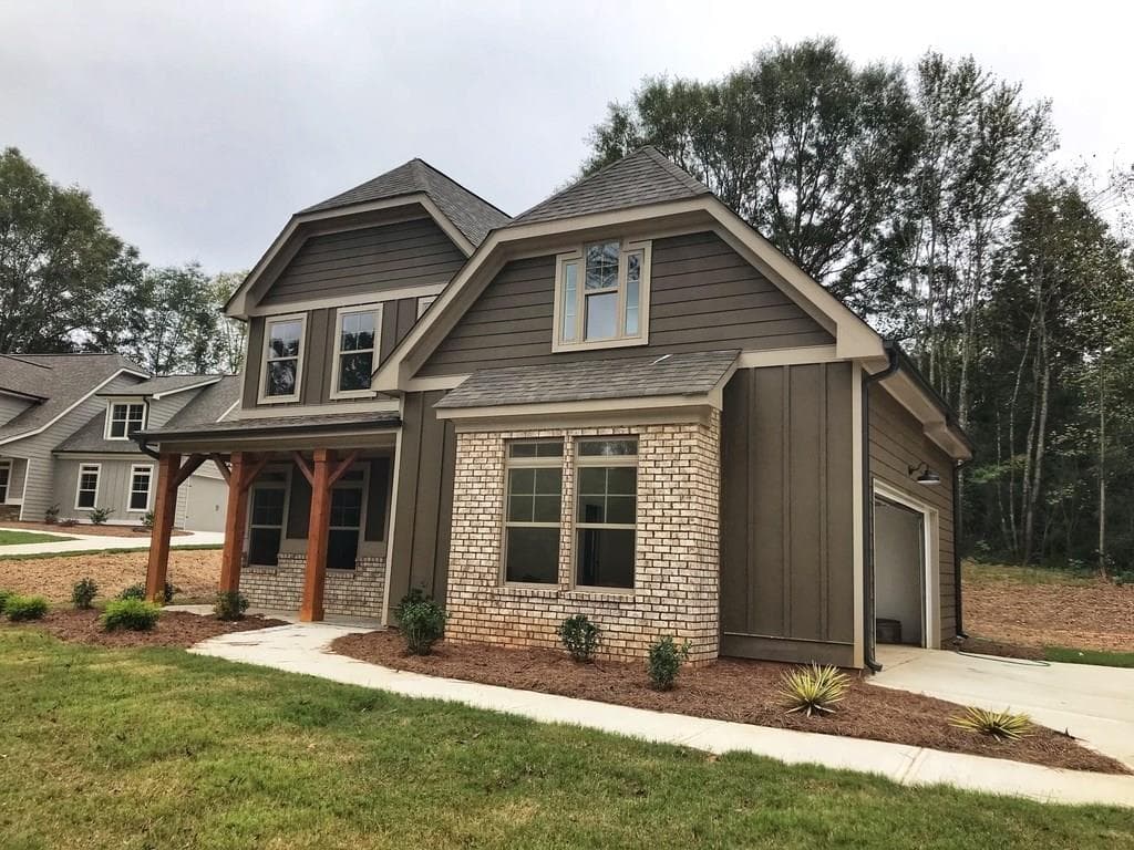 3 bedroom, 2,112 sq ft single family residence sold at 308 Stonegate Court, Dallas, GA 30157