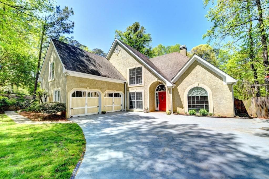 3701 Mabry Road, Roswell, GA 30075 — most recent listing photo