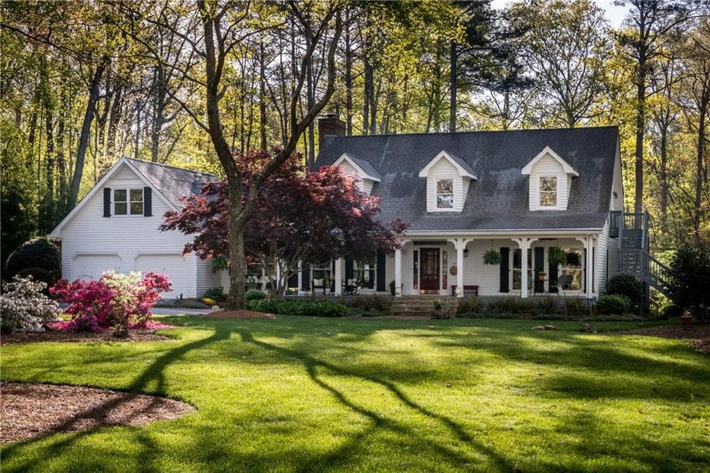 5 bedroom single family residence sold at 340 Old Mountain Road, Powder Springs, GA 30127