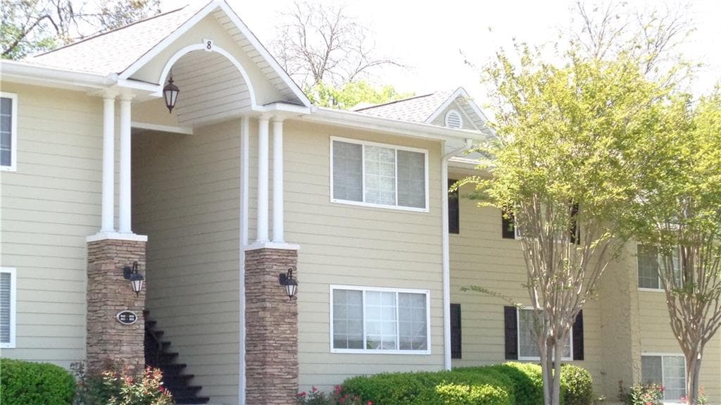 2 bedroom, 1,392 sq ft condominium sold at 1468 Briarwood Road 811, Brookhaven, GA 30319