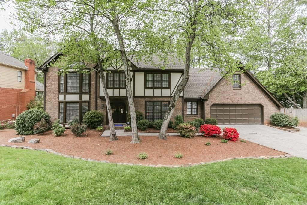 1121 Redfield Ridge, Dunwoody, GA 30338 — most recent listing photo